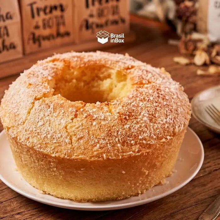 Bolo moça de coco: fofinho, úmido e irresistível Brasil inBox - Produtos Brasileiros em UK
