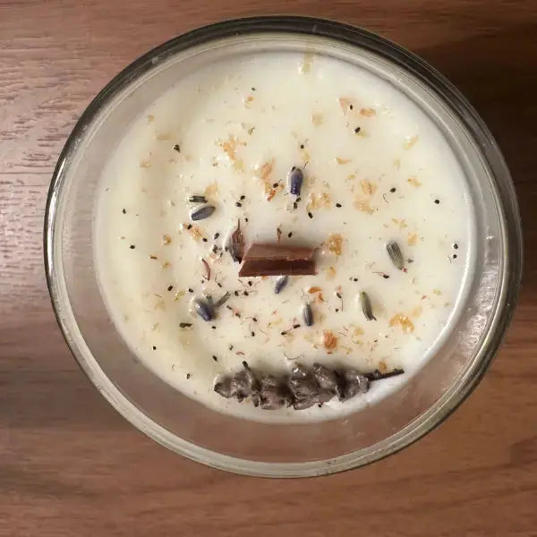 Vela Orgânica Artesanal LAVANDER - Marcela Contesini 