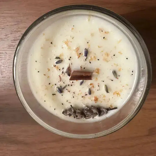 Vela Orgânica Artesanal LAVANDER - Marcela Contesini 